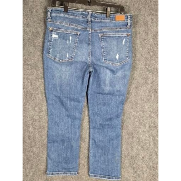 Judy Blue Jeans Women's Size 15/32 Capri Fit Distressed Blue Denim Casual Work‎ - Picture 2 of 10